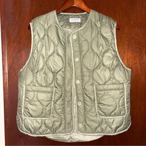 Green Quilted Vest with Pockets
